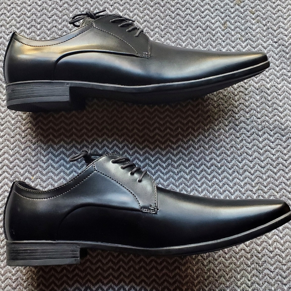 Apt. 9 Men's Dress Shoes--Size 11/Solid Black Color/Elegant/BRAND NEW IN BOX!!